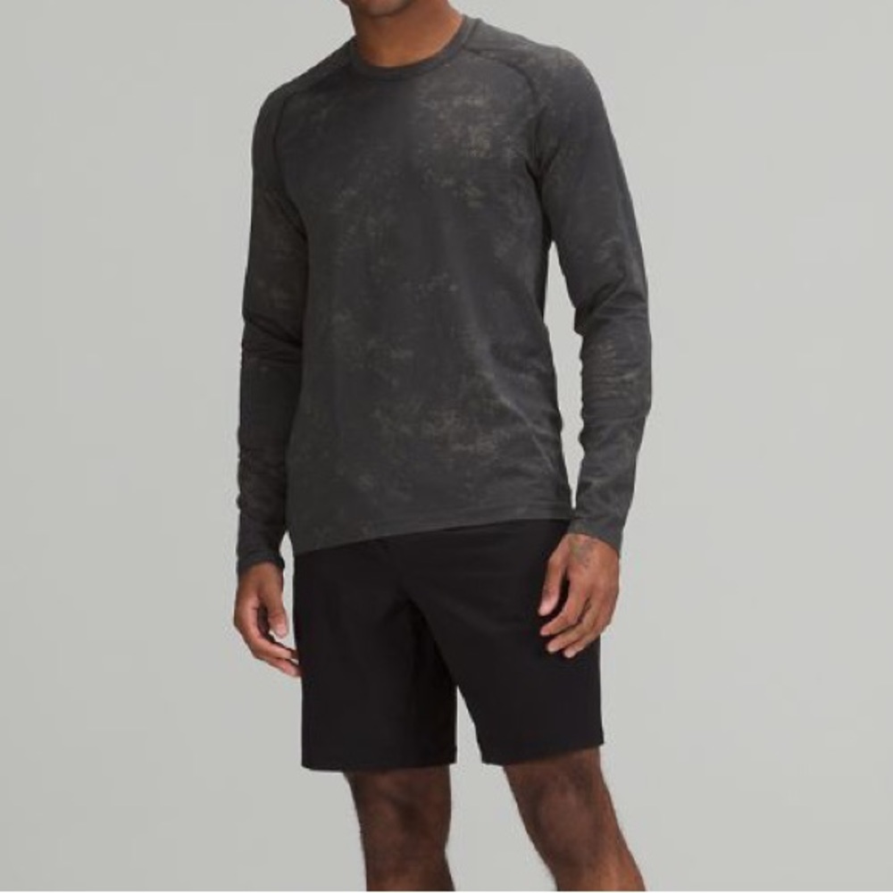 Lululemon Athletica Long Sleeve